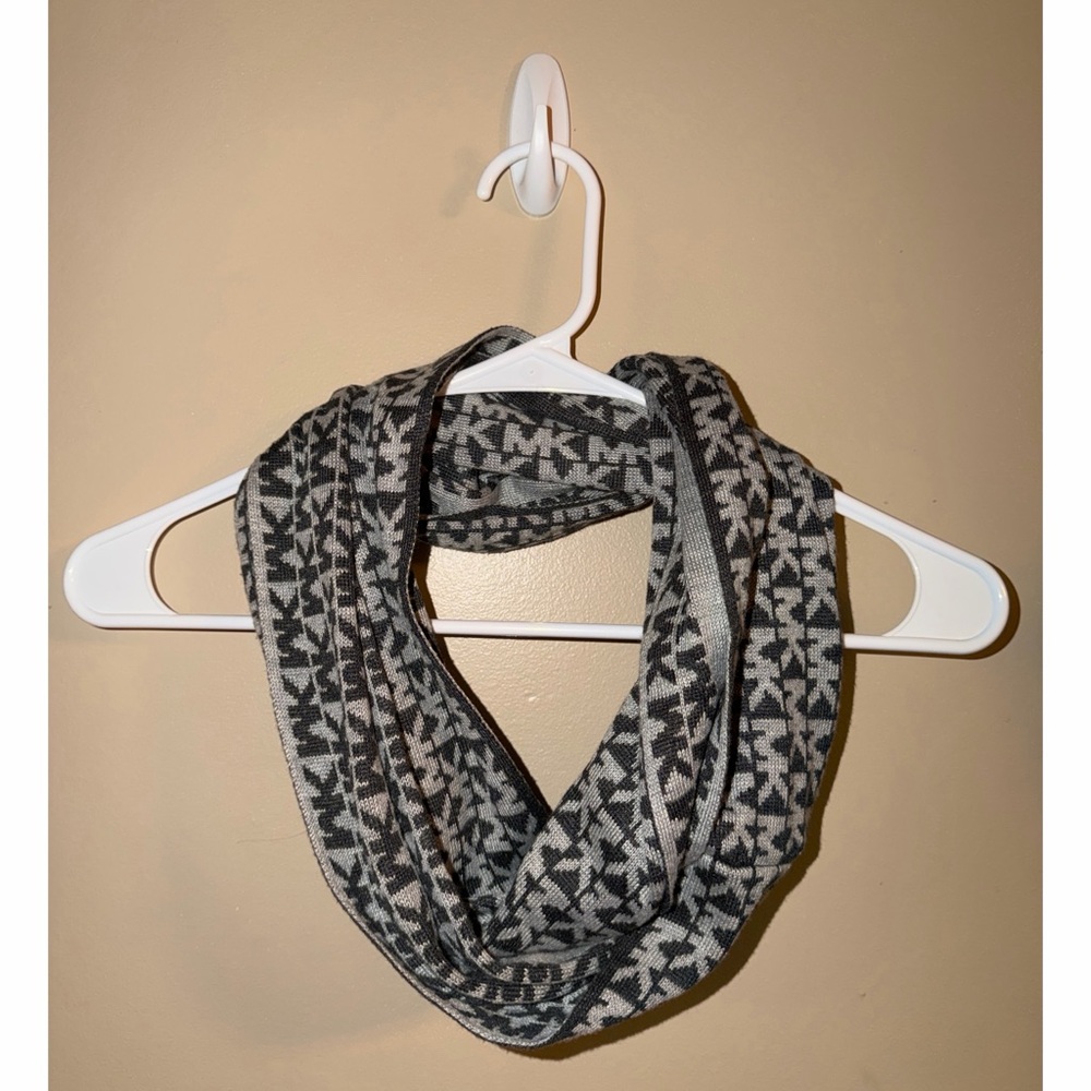Michael Kors Infinity Scarf